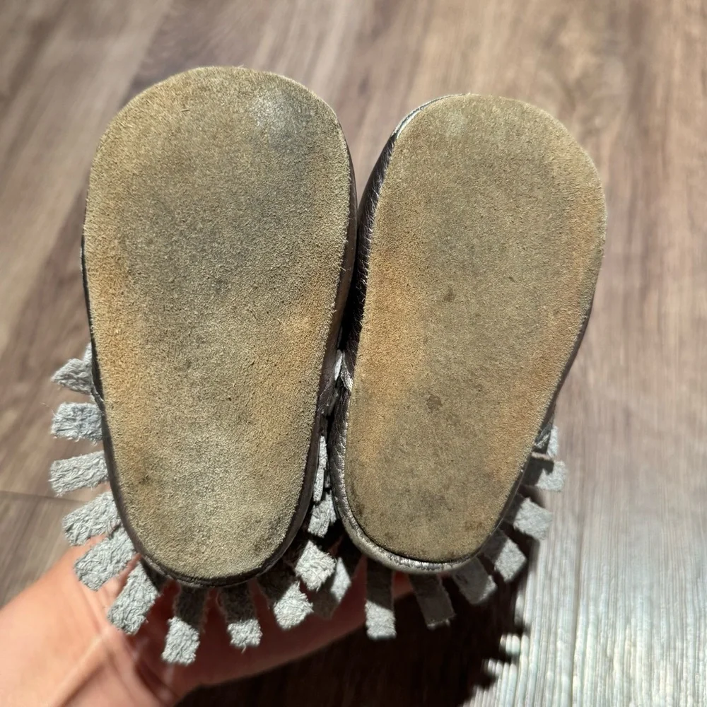 Liv&Leo Grey Sparkling Baby Shoes